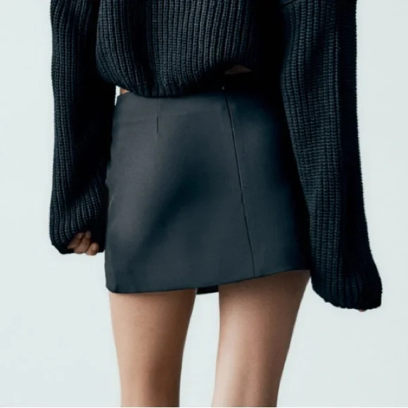 NEW! Zara Black Skirt with Asymmetrical Pocket - Picture 7 of 11
